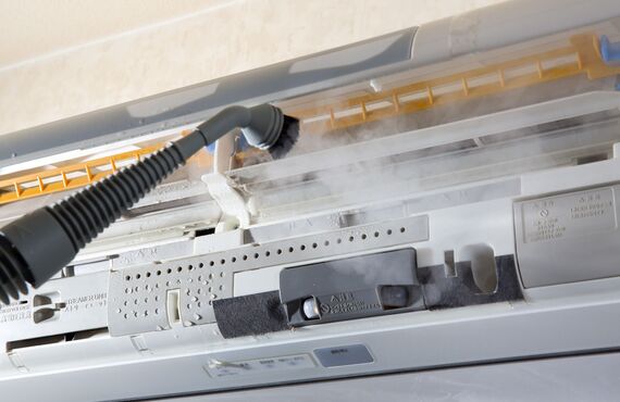 熊本市のエアコンの分解洗浄ならお任せください | 熊本でハウスクリーニングならリカバリーオクナ